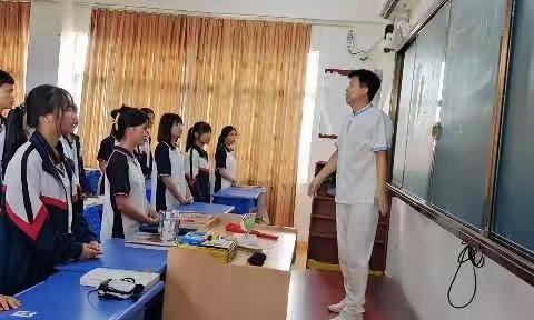 【能力提升建设】首师附海南白沙中学高二(10）班举办以“一节别开生面的心理课—给理想播下种子”为主题班会活动