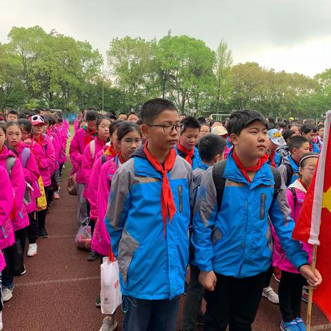 2019.04六（3）班春游照