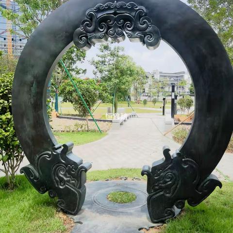 佛山平洲玉器街玉廉广场装饰紫铜锻打浮雕玉器雕塑厂家