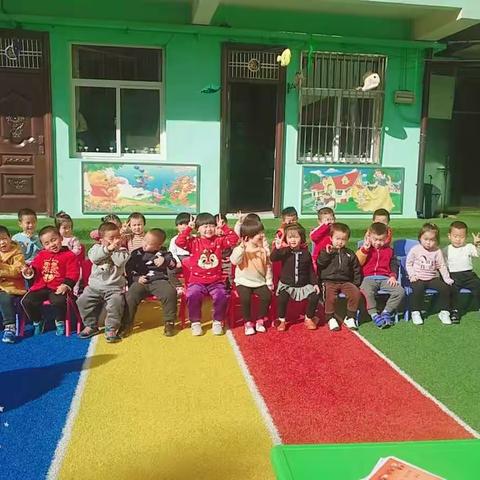 【超幼动态】小小手大能量――小二班自理能力比赛活动