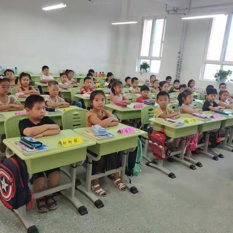 我是小学生——一四班合影留念👫👫👫