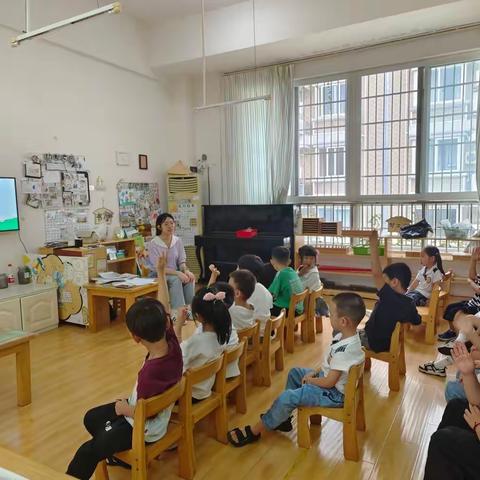 哈灵教育•花园幼儿园B1班9月课程故事—特别的我