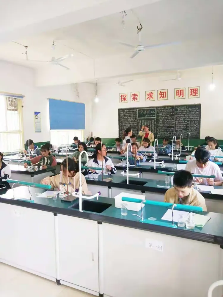 恰同学少年，风华正茂——奋进中的茶园中学