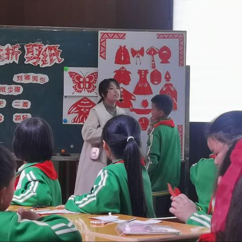 龙山县小学美术老师工作坊整校推进项目第二次线下研修活动——同课异构