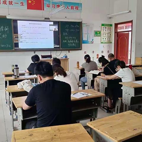 学习新课标 把握新航向——高唐县赵寨子中学开展新课程标准培训活动