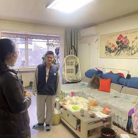 翠华南路社区党建引领                   聚焦服务“一老一小”