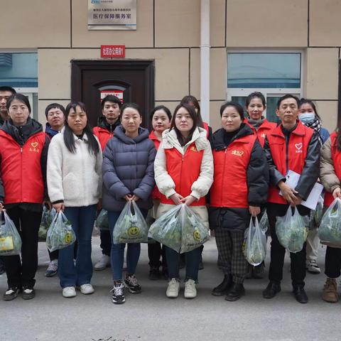 凝心聚力抓党建 便民服务促提升