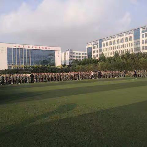 不经历风雨怎么见彩虹🌈——玉泉实验中学2020军训第二天