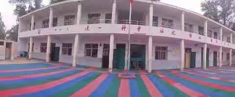 防范疫情，停课不停学；齐心协力，共渡难关！