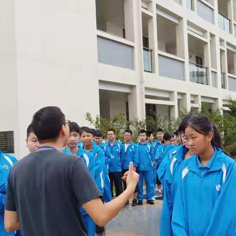 浙师大附属天台大公中学举行防暴演练