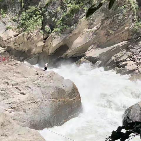 香格里拉 · 中虎跳峡