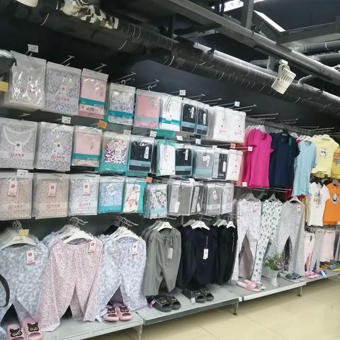 夏季服饰/袜子陈列美篇