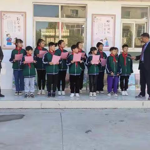 长社办事处开展爱路护路宣传活动