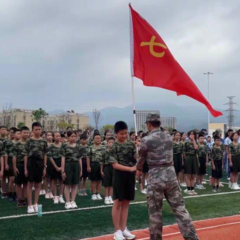 志存高远 扬帆起航——群星璀璨的七（7）班军训记