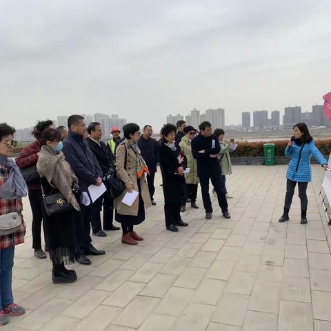 政协西安市委员会办公厅调研“三河一山”渭河城市段绿道建设现场