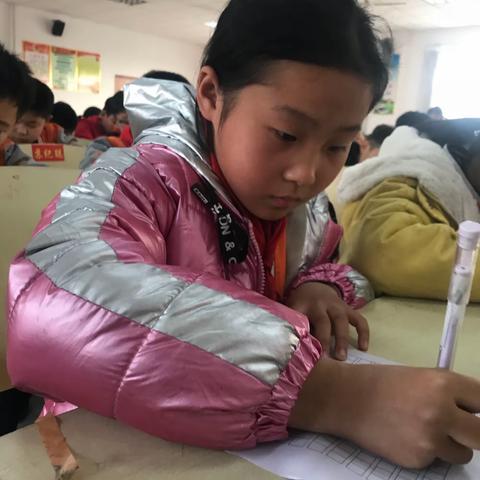 书香浸润童年，文字点亮生活——咸家学校中年级“魅力高密”主题作文大赛