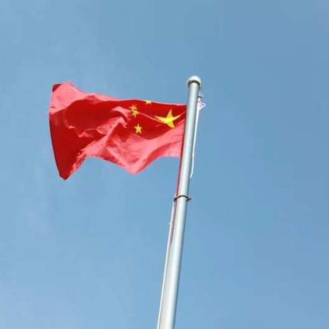 “大手拉小手，一起动起来”