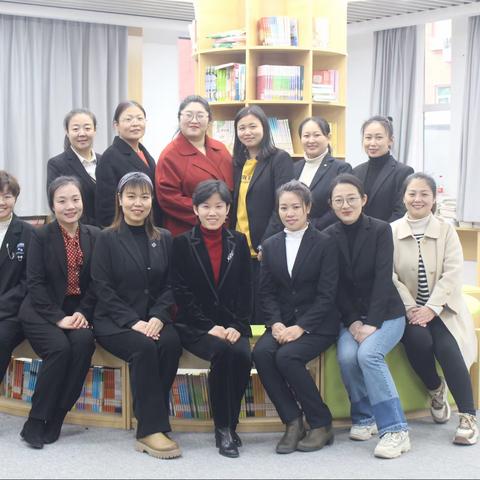 杨会英小学英语名师工作室简报第1期——牢记初心共筑梦，携手同行向未来