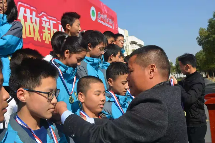 菁才中学初二年级期中考试星光大赏