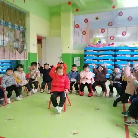 程晓丽的美篇＂伯爵快乐的一周生活＂小班美好的一周