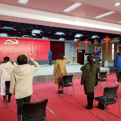 党员就要站在第一线         ——东升二小“战疫”特别主题党日活动