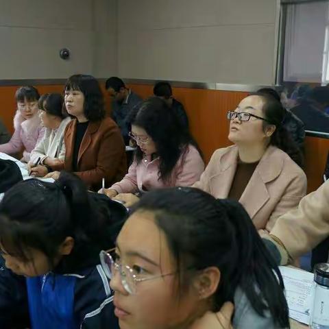 教学视导为引领   研讨交流促提高