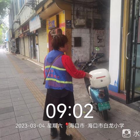 文明社区开展学雷锋志愿服务活动