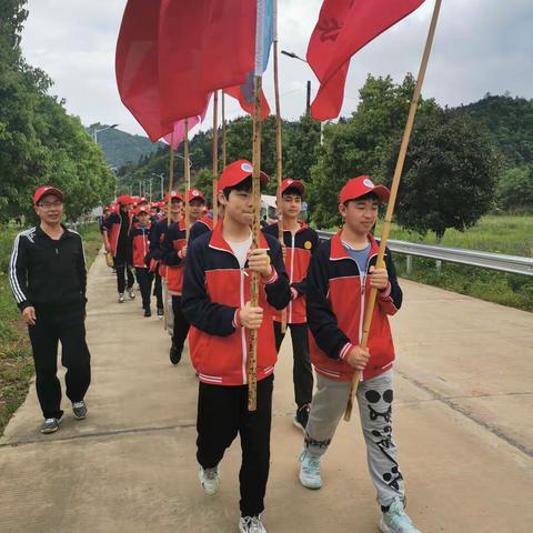 “传承红色文化 弘扬革命精神” ——莲花山中学党史学习教育活动纪实