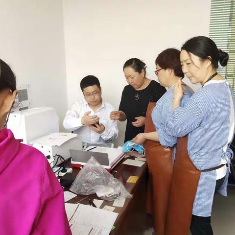 额济纳旗工行成功完成代发工资上门开卡任务