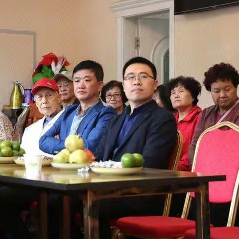 浍滨办3606社区联合居家养老服务中心举     办“你把我养大 我陪你到老”重阳节活动