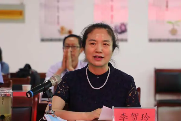 驿城区副区长李贺玲介绍了驿城区装备制造产业发展情况