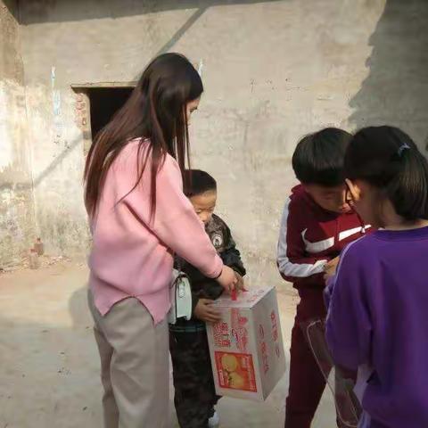 濮阳市实验小学四（三）班“悦阅 读书社团”与濮阳县特殊教育学校携手共筑爱心，关爱残障孩子