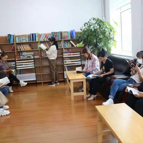 【巾帼共奋进 永远跟党走】----永庆林场工会开展”玫瑰书香”女职工主题阅读活动