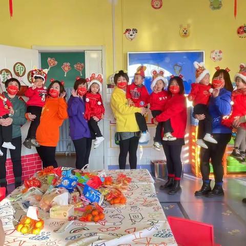 【虎虎生威迎新年，齐心协力谋新篇】        乌达区第三幼儿园教师联欢会