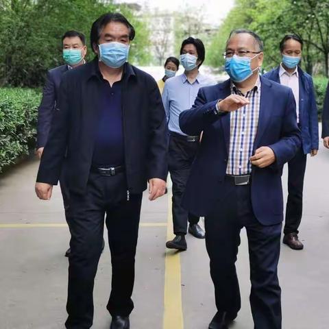 区人大关生才主任一行视察长安区第一民办中学食品安全情况