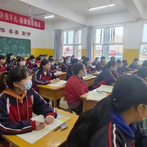 三月展风采健康谱新篇    课改蹚新路课程向未来——健康西街学校课题课改课程展示（五）