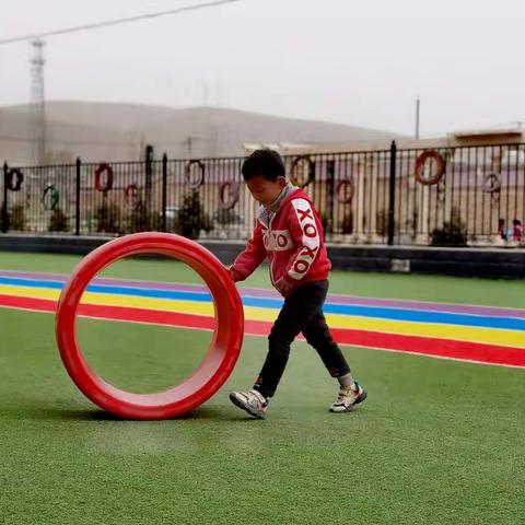 母亲节  我们懂得了感恩  记树台乡中心幼儿园感恩母亲教育教学主题活动