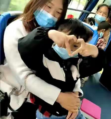 热烈祝贺峰名幼儿园代表团在北京金脑小精英大赛中取得优异成绩 ！[庆祝][庆祝][庆祝][庆祝][庆祝][庆祝]