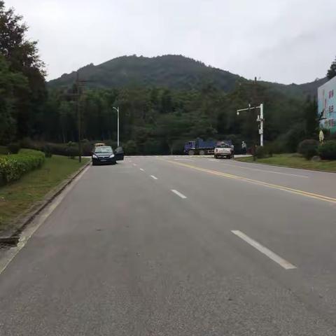 2016年10月17日、18日一（2）班一行九人浙江长兴水口乡考察旅游景点。