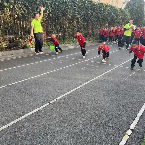 罗平县振兴小学2022年体育节暨第七届冬运会一（2）班项目比赛集锦及闭幕式