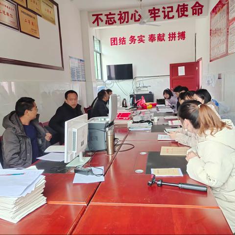 研修为引，交流促长——新化县初中历史陈玲英教师工作坊第二次线下研修活动