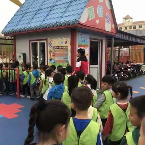 河套书苑幼儿园飞飞一班社会实践活动走进“博物馆”