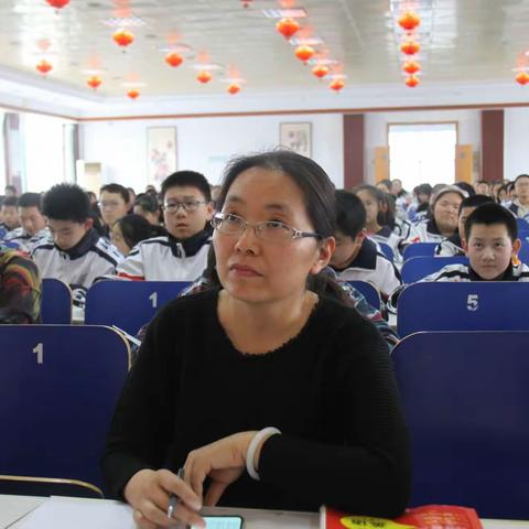 让书香伴我成长，让读书成为习惯––德州五中名著演讲比赛