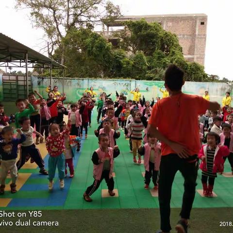 快乐起点幼儿园小班一周的生活美篇，让我们一起看看宝贝们都学会了什么小事