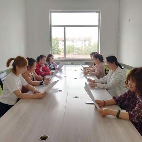 雷锋小学二年组期中测试试卷分析会