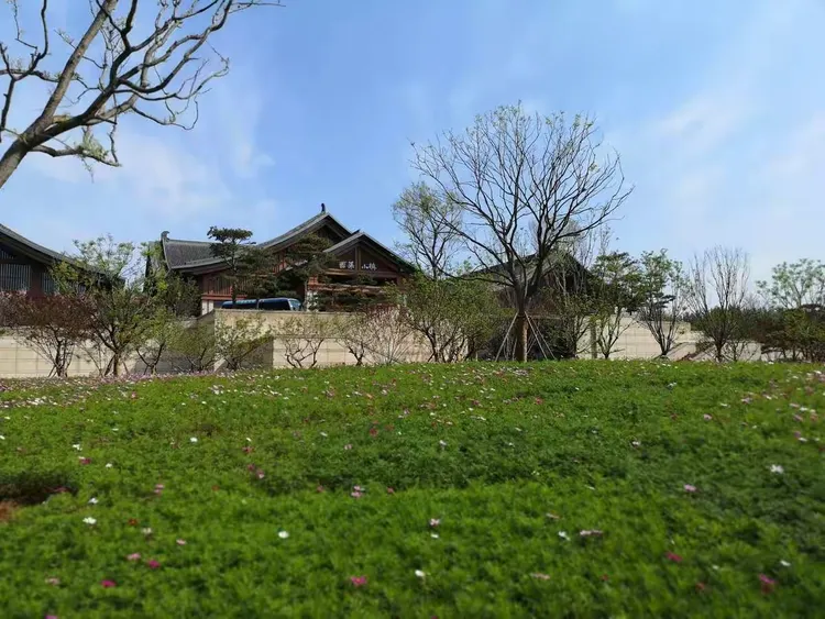 莱芜雪莱小镇图片