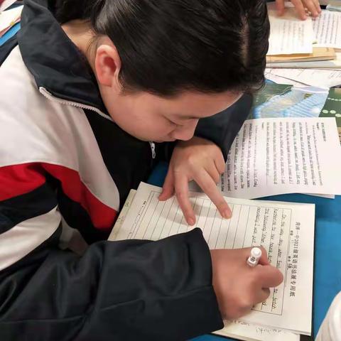 展书法之美，尽显英语特色--菏泽一中高一“英语书法比赛”活动