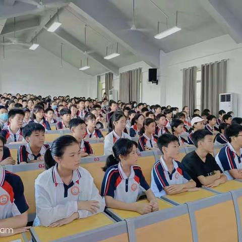 城北小学2022届六年级“满载梦想，扬帆起航”毕业典礼