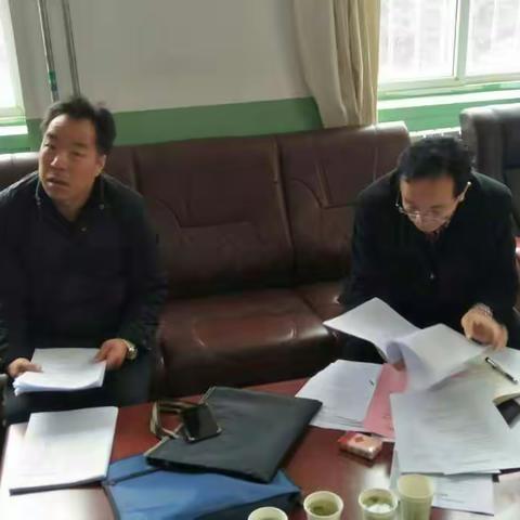 教育体育局督导组指导玉桥九年一贯制学校开学工作