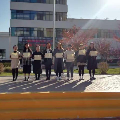 榆林高新区第六小学书香校园建设系列活动之一——二年级绘本制作比赛